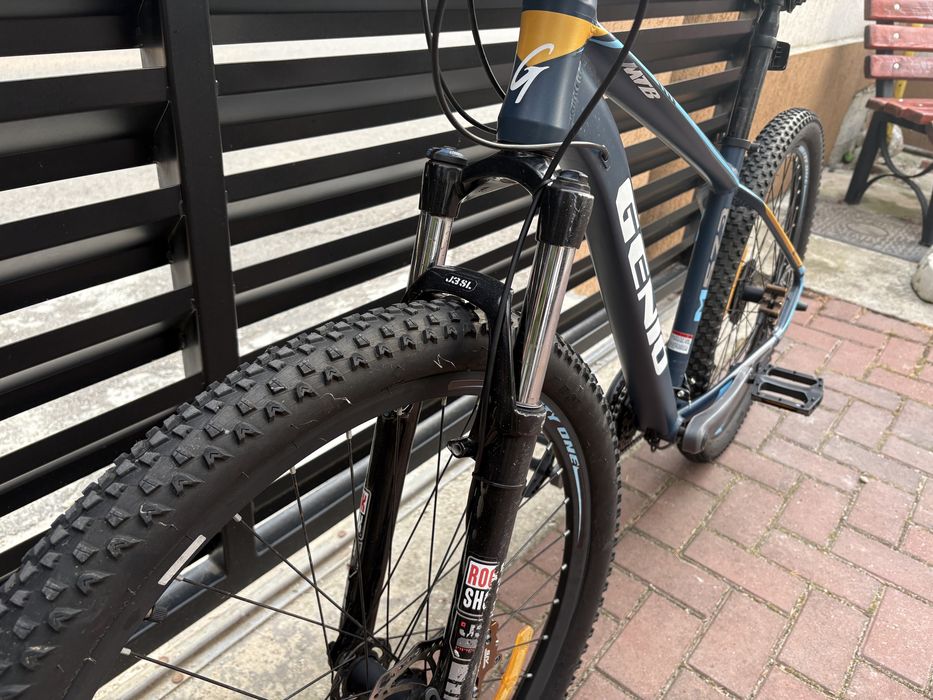 Bicicleta MTB Genio roti 27.5