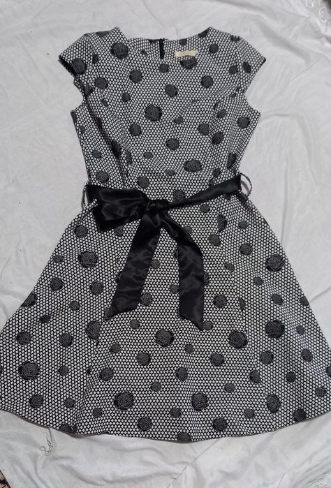 Все по 2000тг . Жилетка