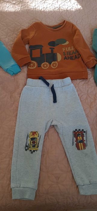 Три комплекта 18/24