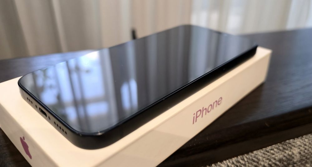 Iphone 12 baterie 100%