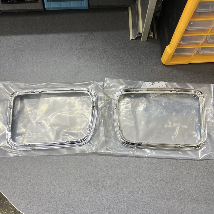 Новые ориг ноздри bmw e34 бмв е34