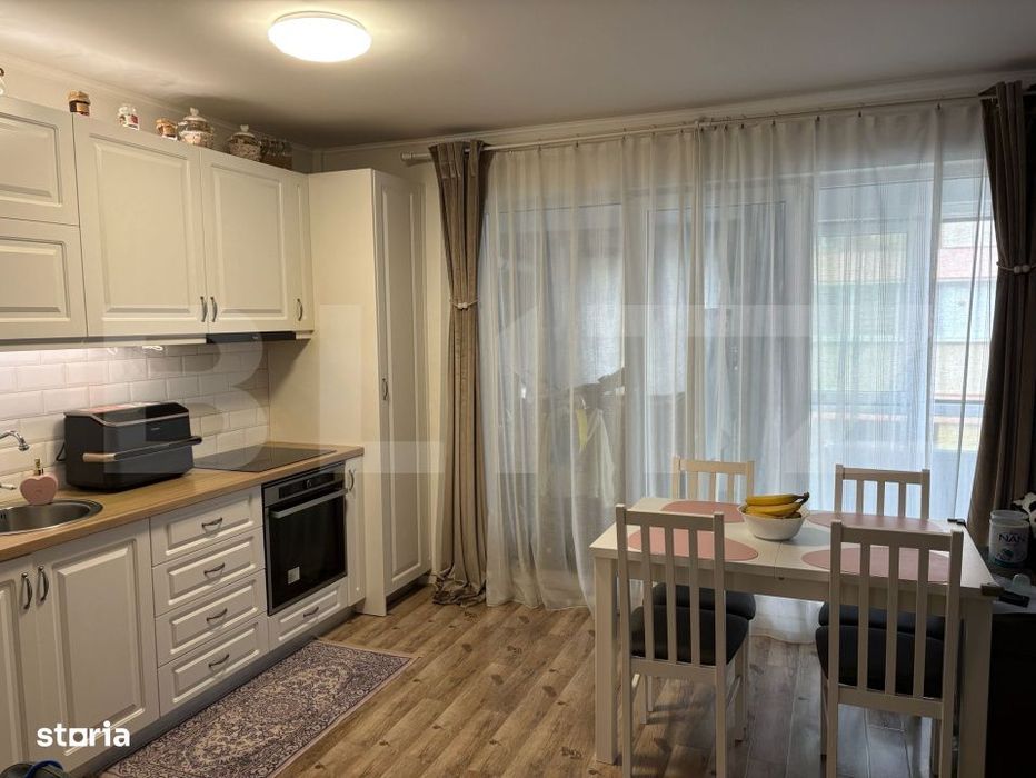 Apartament semidecomandat cu 3 camere, 60 mp, garaj, zona Porii — fotografia 3