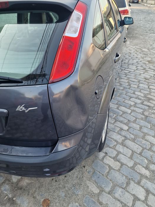 Vând Ford Focus Titanium 2005