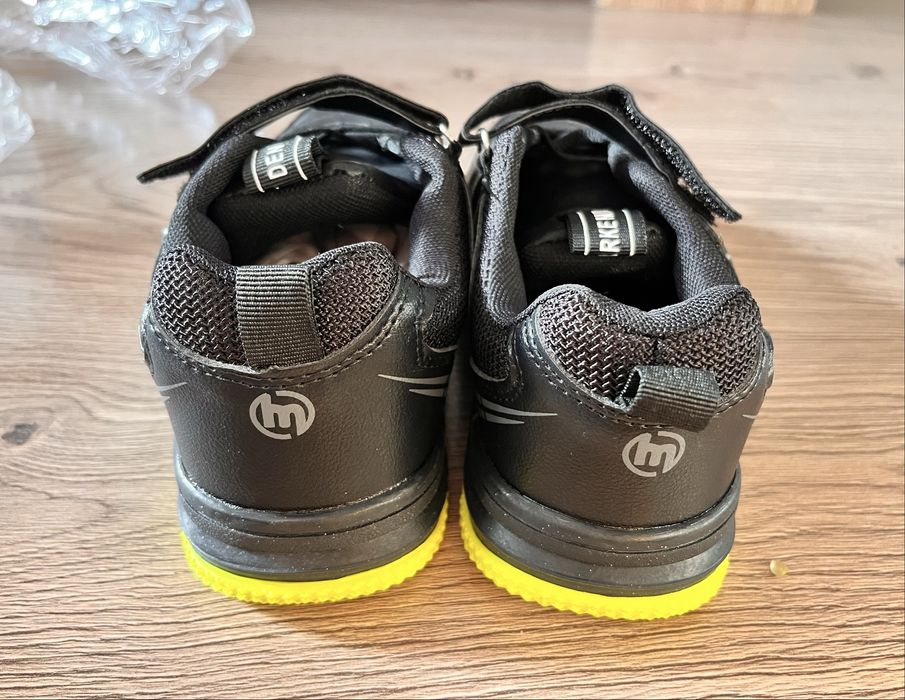 Trainers  negri baieti 36