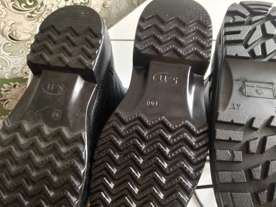 Продам берцы зимние 41 и 40 размер