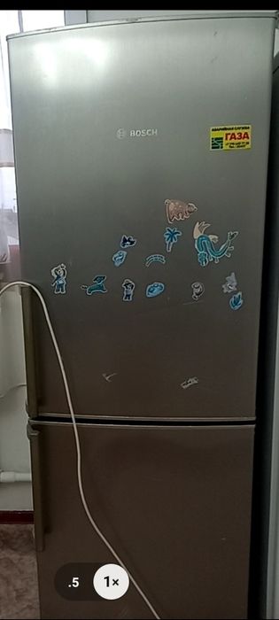 Продам холодильник, требует ремонта!