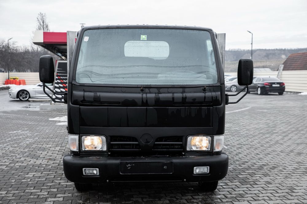 Nissan Cabstar 2006  3.0 diesel clima !