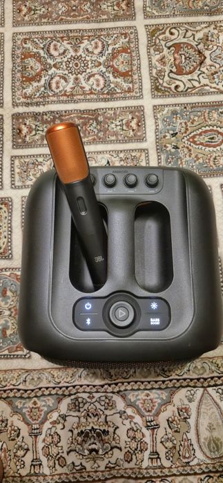 Продам JBL partybox encore