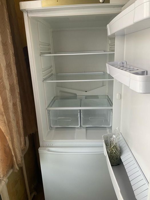 Срочно продам холодильник