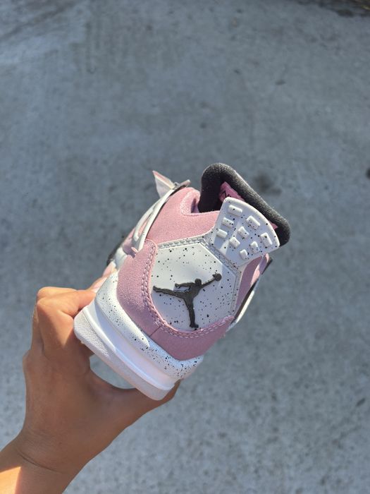Jordan 4  розови