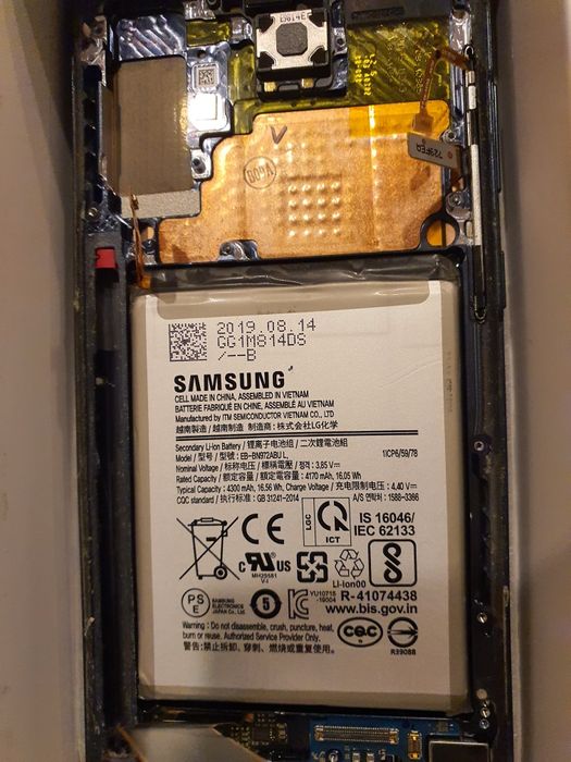 Vând s-au schimb leptop