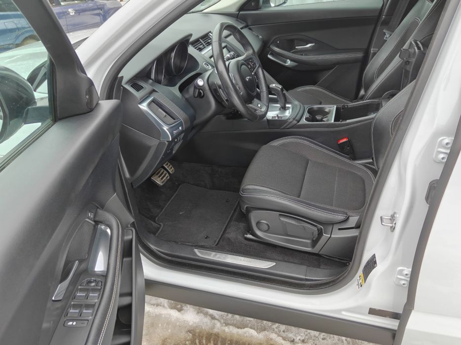 Jaguar F Pace R-Dynamic AWD S 4x4 Automata 150 Cai Euro 6  impecabilă