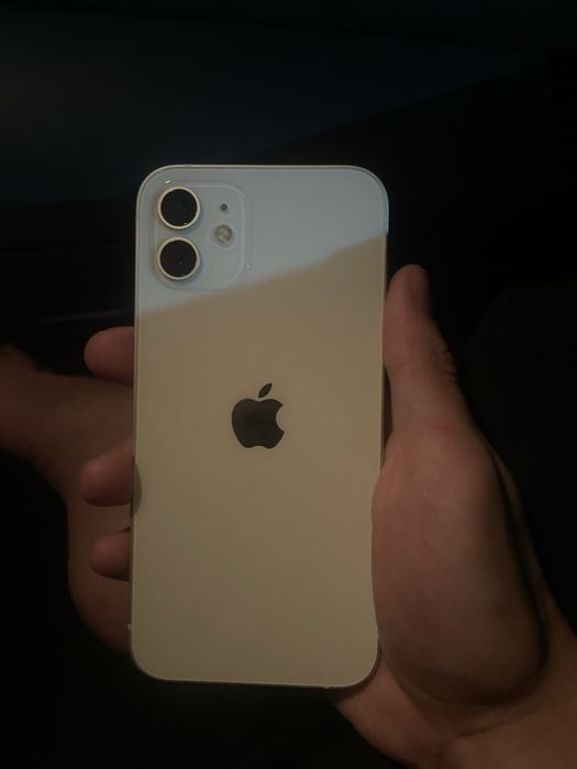 Iphone 12, коробка имеется, телефон идеал