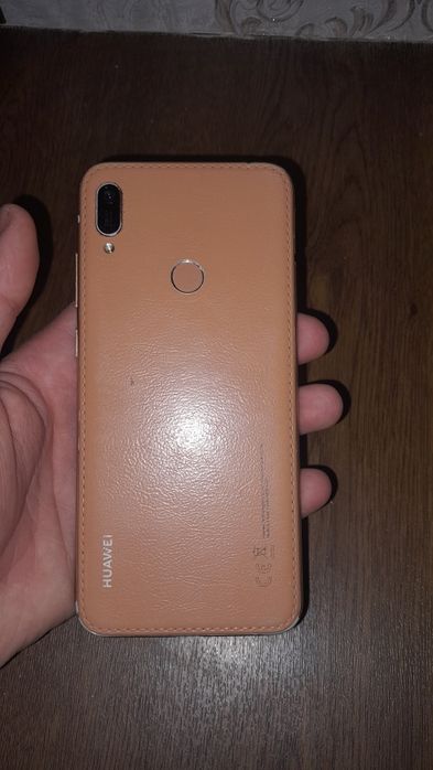 Huawei y6 2019 srichna sotladi