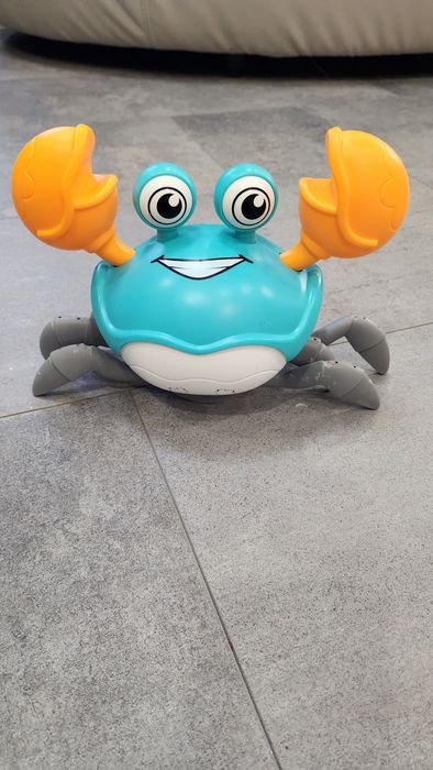 Бебешки играчки музикални / интерактивни /