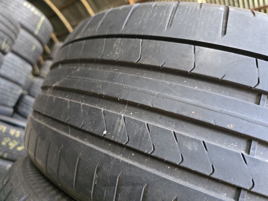 1бр Лятна гума 235 35 20 - Pirelli