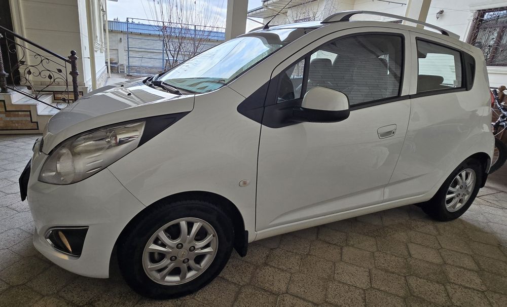 Спарк 2021 пробег 32000 автомат