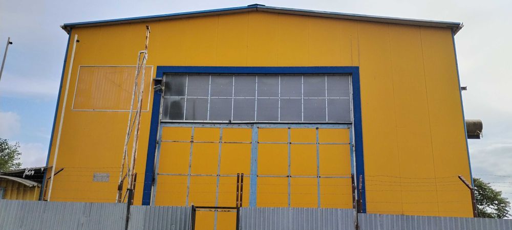 Дава се под наем Промишлена сграда в Стара Загора, Три чучура - юг - 421 кв.м за 1632 € - Снимка #1