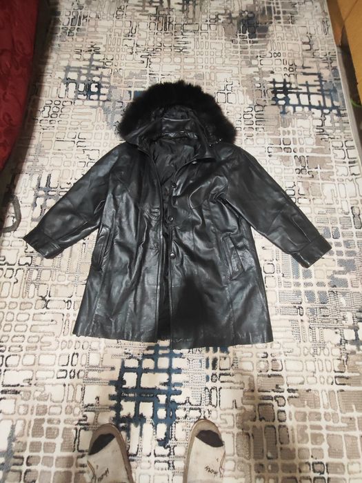 Продам кожаные куртки женские