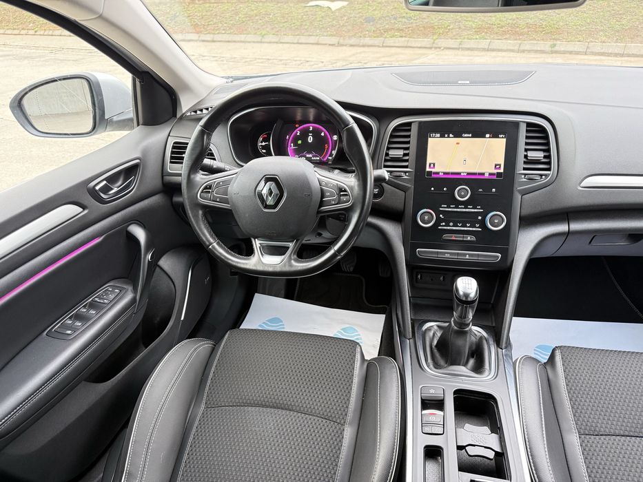 Renault Megane 4 Bose , 1.5 dci 110 cp , Euro6 , Fabr. 2017, Masaj ,Ambientale , Led , Carte Service + Istoric Km Complet !!