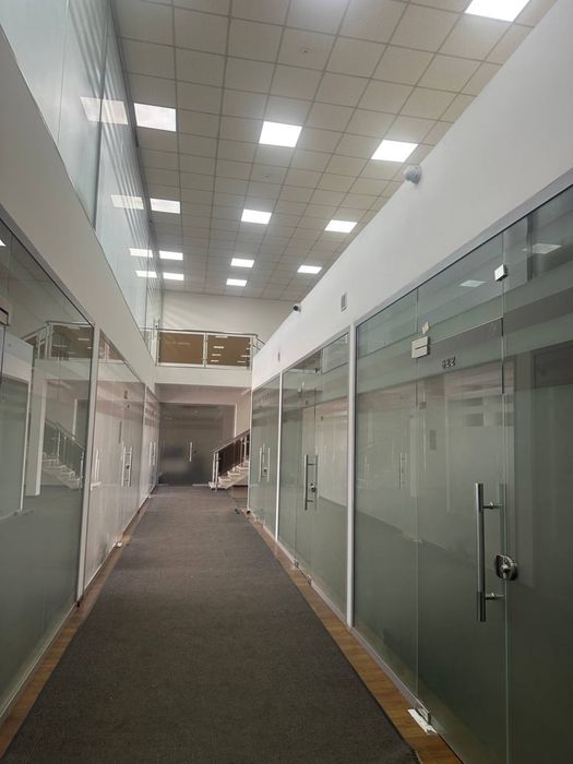 М.Улугбекский р-н. Сдам в аренду офисы премиум класса в центре города.