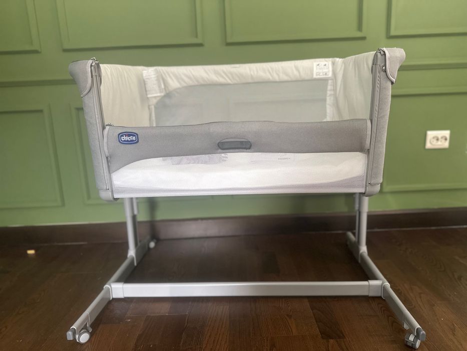 Pătuț Chicco Next 2 Me MAGIC,  Gri