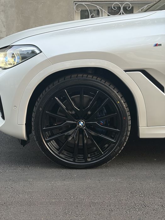 Bmw X6 40i 2020 yil 58000 km kraskasi toza holati ideal