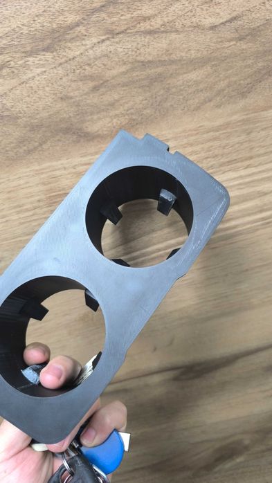 Поставка за чаши Mercedes W222