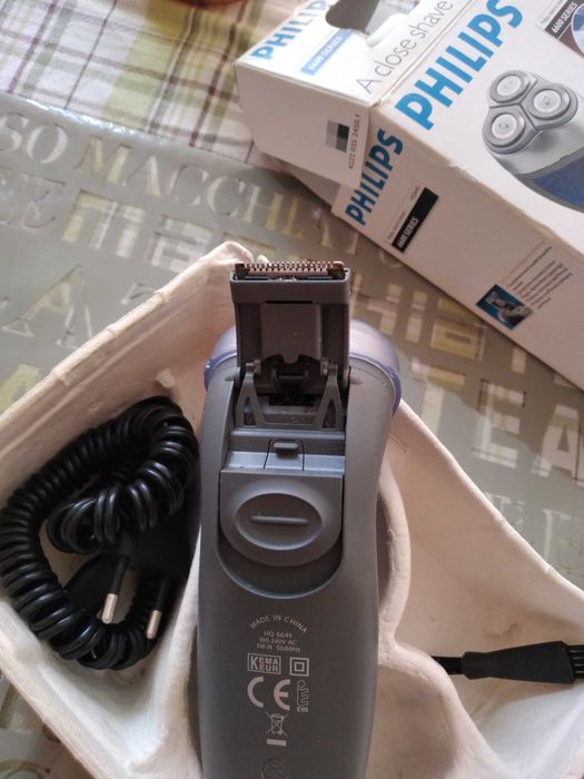 Машинка за бръснене Philips HQ6645