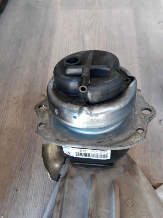 Полуоски и тампони за BMW X6 E71 X5 E70