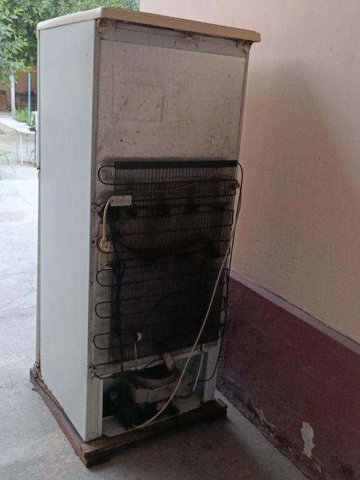 Холодильник б/у рабочи