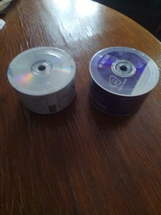 Продам cd диски новые