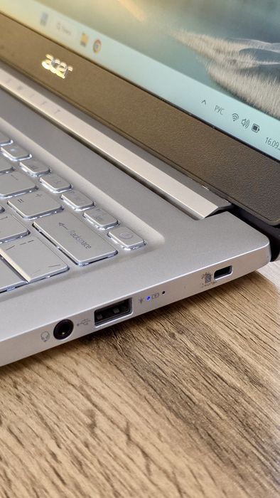 Ноутбук для учебы Aсer Swift 3 / в отличном состоянии