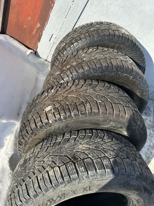 Продам шины стояли на прадо 120