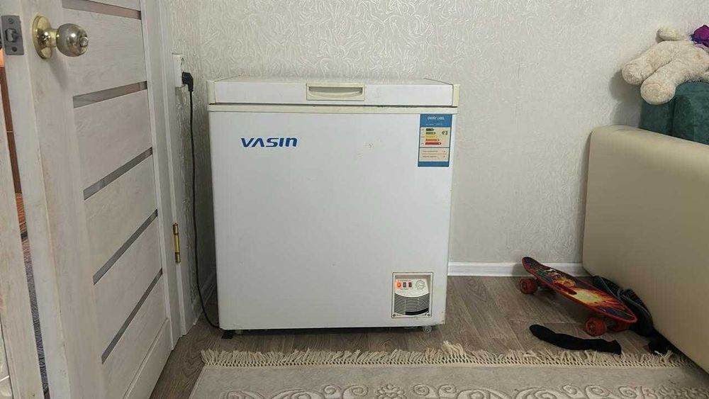 продаю морозильник