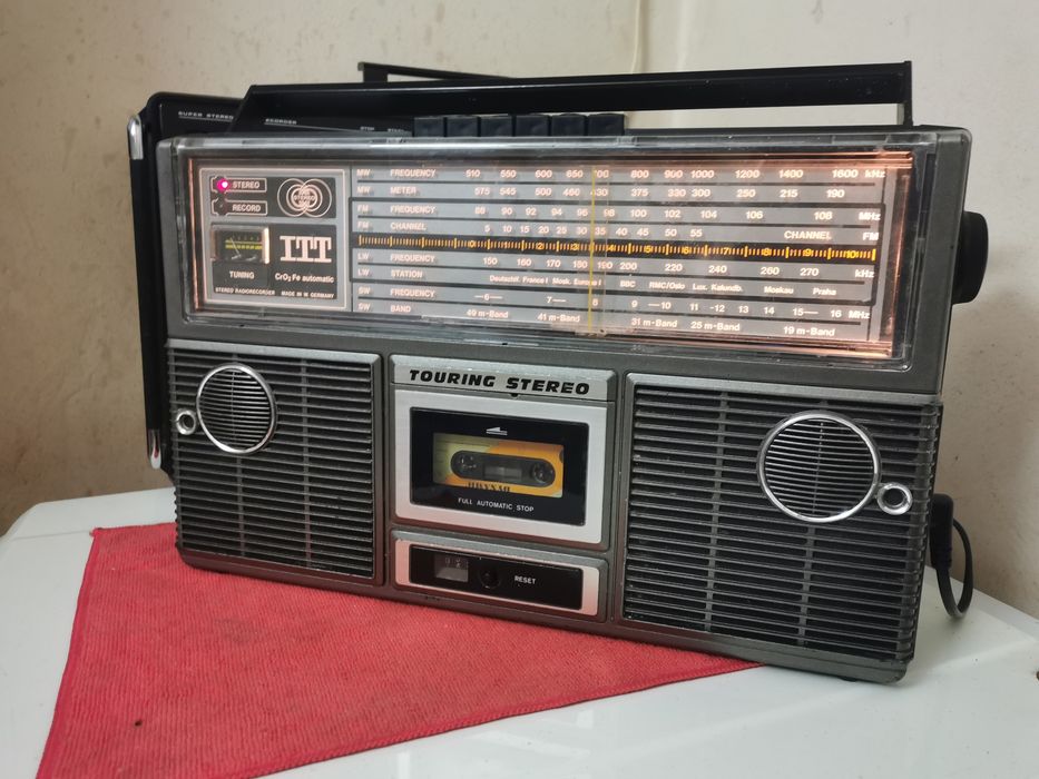 TOURING radiocasetofon ITT