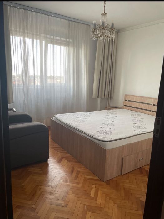 Apartament 4 camere zona Miorita