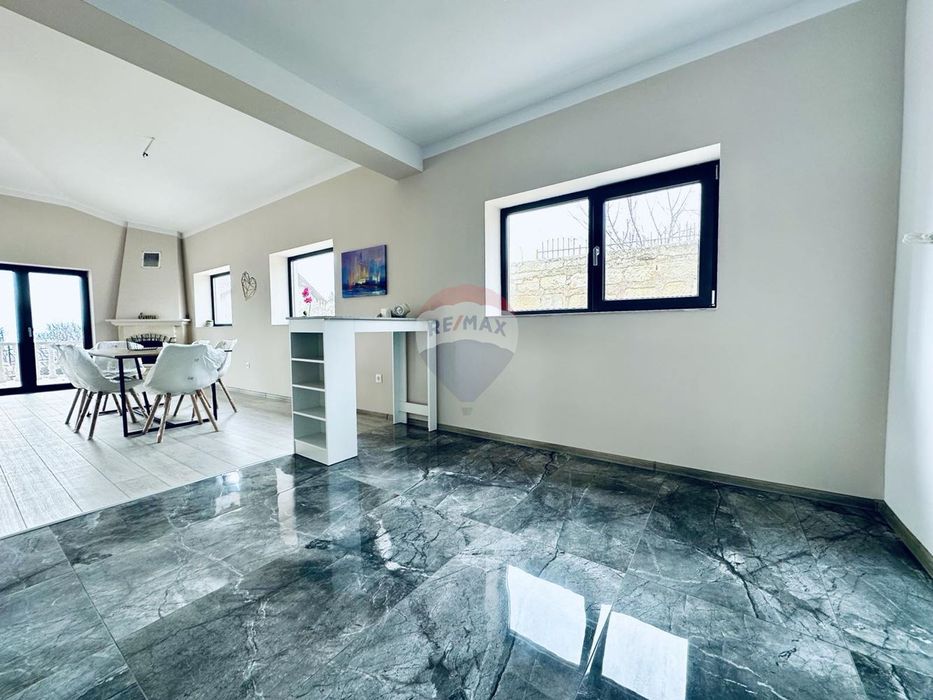 Продава се Къща в Балчик - 196 кв.м за 1613 €/кв.м - Снимка #9