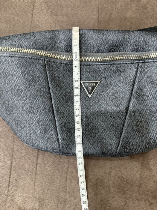 Мъжка чанта Guess