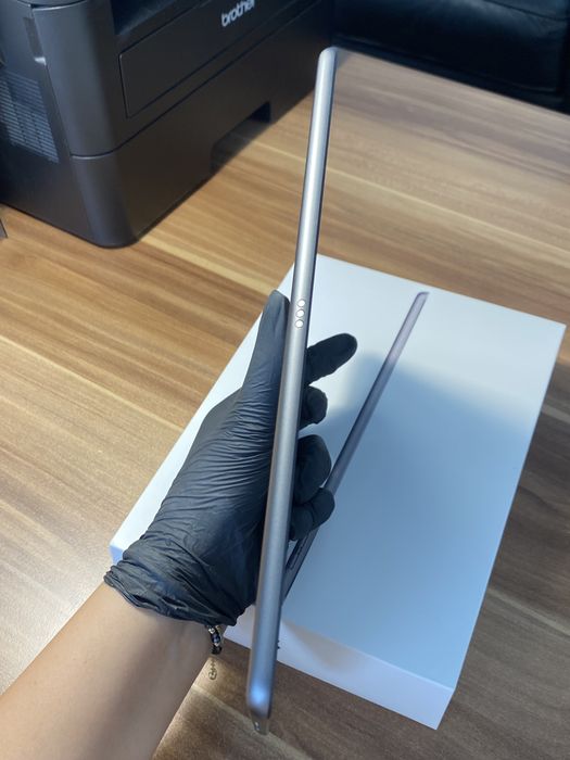 iPad / 10.2 Inch / 9th Generation /64 GB /Garanție 6 luni / Foarte bun