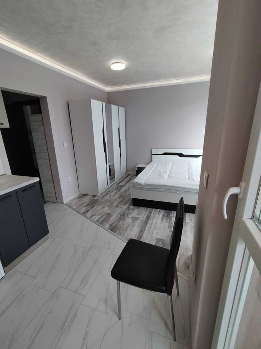 Дава се под наем Едностаен апартамент в Пловдив, Южен - 40 кв.м за 299 € - Снимка #1