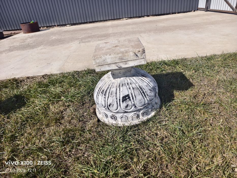 Вазон бетонный  80 кг