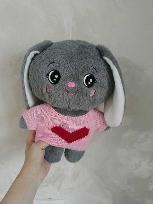 Новая игрушка зайка