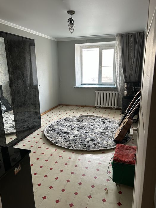 Продам квартиру 3 комнатную