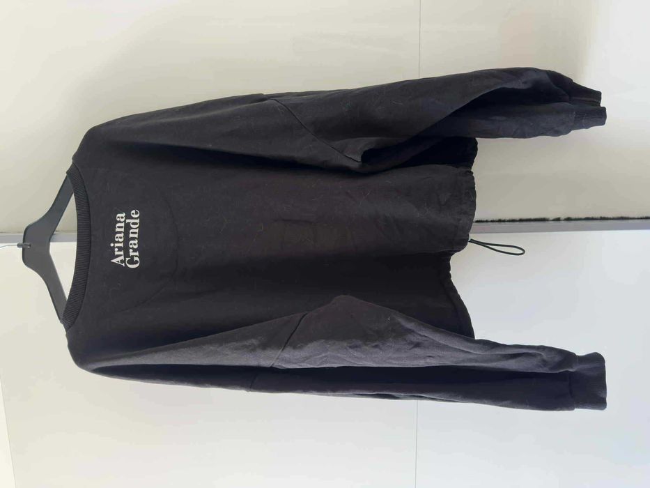 Ariana Grande Oficial Hoodie XL