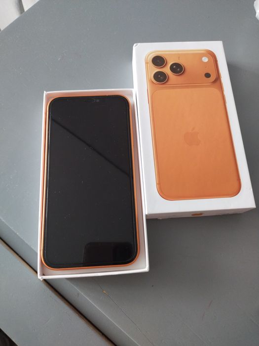 Айфон 17 про ///