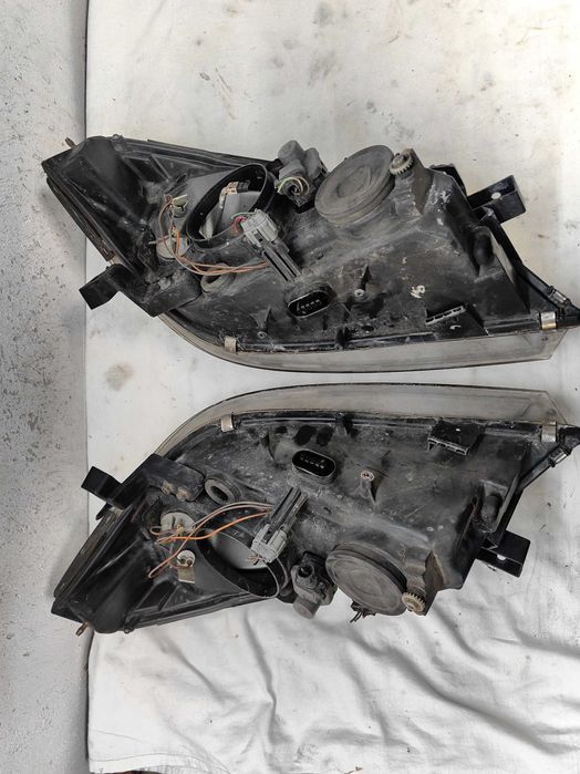 Оригинални фарове Нисан Примера Nissan Primera Xenon