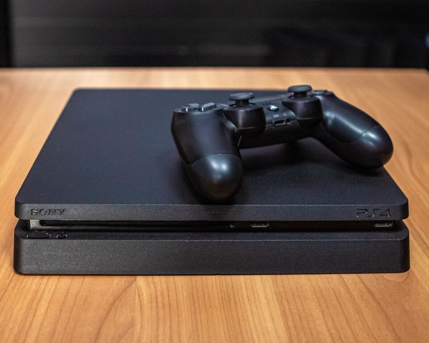 6.72 Sony PlayStation 4 slim 1tb!