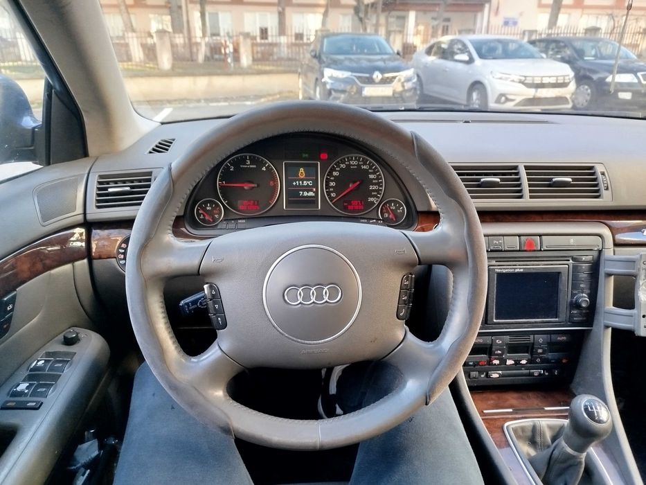 AUDI A4 Avant 2003 — imagine 2