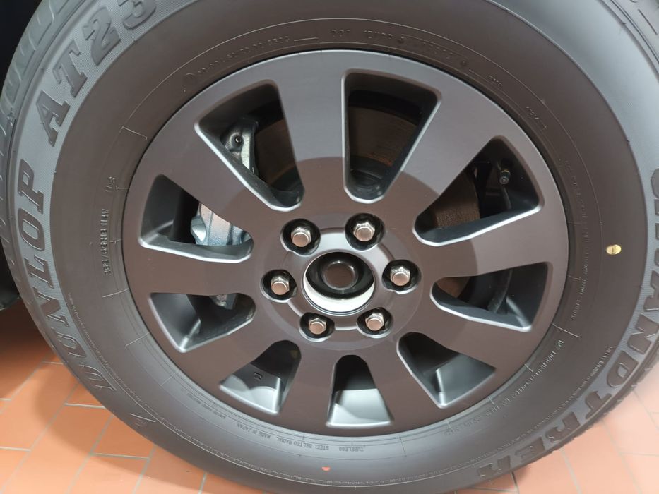 Roti Originale Toyota Hilux  Land Cruiser R17.  R18